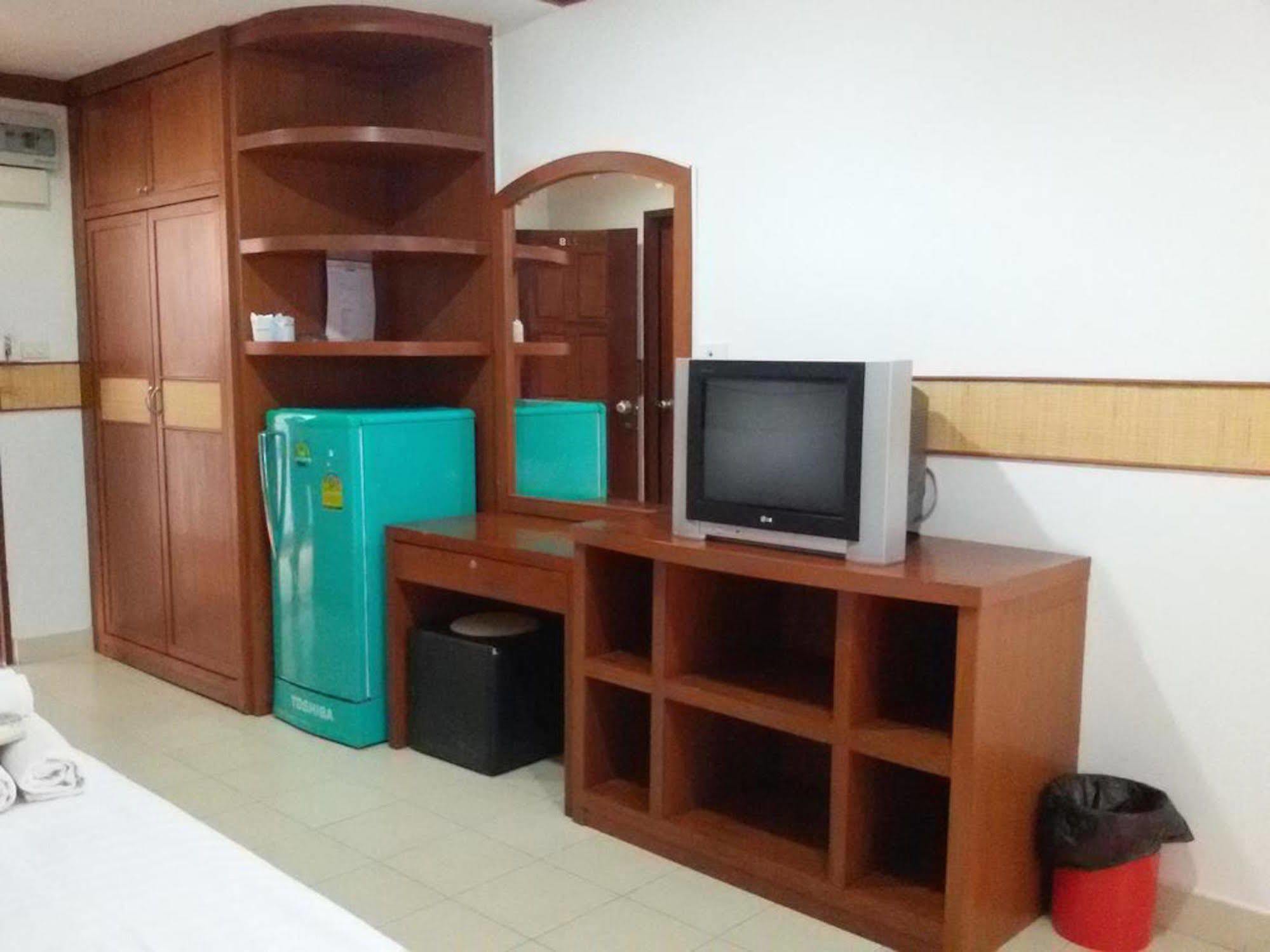 אפרטהוטל פאטאיה Rattakit Mansion מראה חיצוני תמונה
