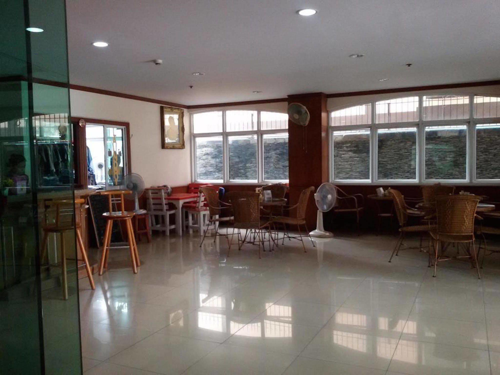 אפרטהוטל פאטאיה Rattakit Mansion מראה חיצוני תמונה